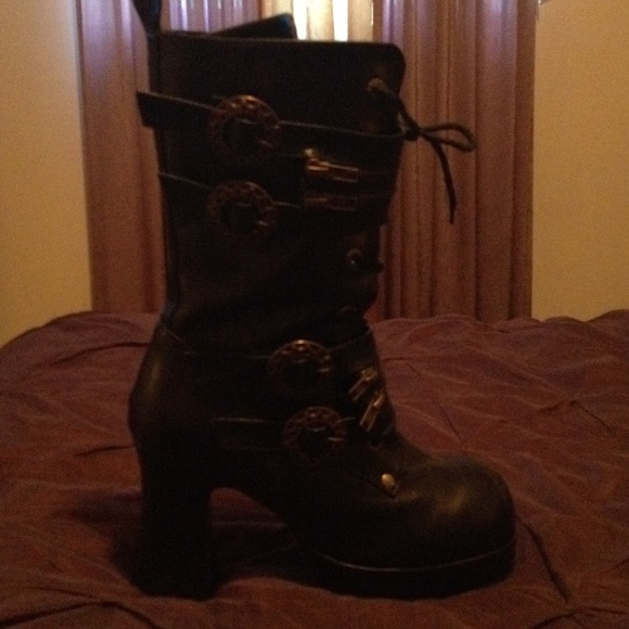 goth boots womens